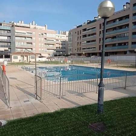 Acogedor Apartamento Con Piscina Y Garaje Apartamento *